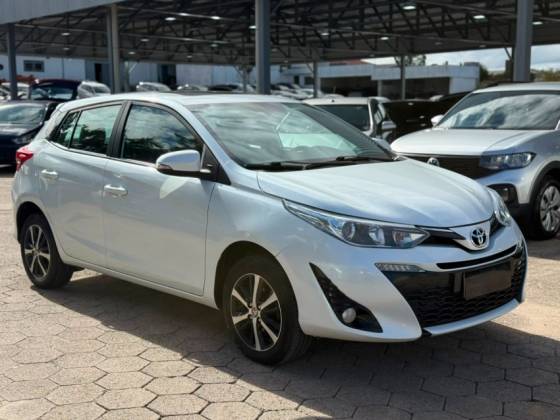TOYOTA YARIS 1.5 16V FLEX XLS CONNECT MULTIDRIVE TOYOTA YARIS 1.5 16V FLEX XLS CONNECT MULTIDRIVE